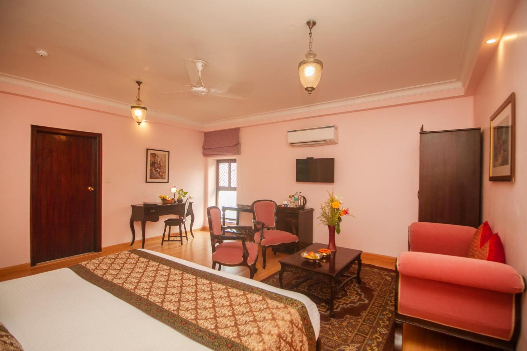 Amritara Suryauday Haveli Hotel Varanasi Exterior photo