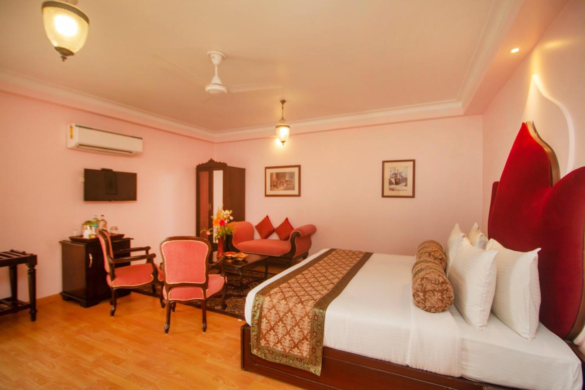 Amritara Suryauday Haveli Hotel Varanasi Exterior photo